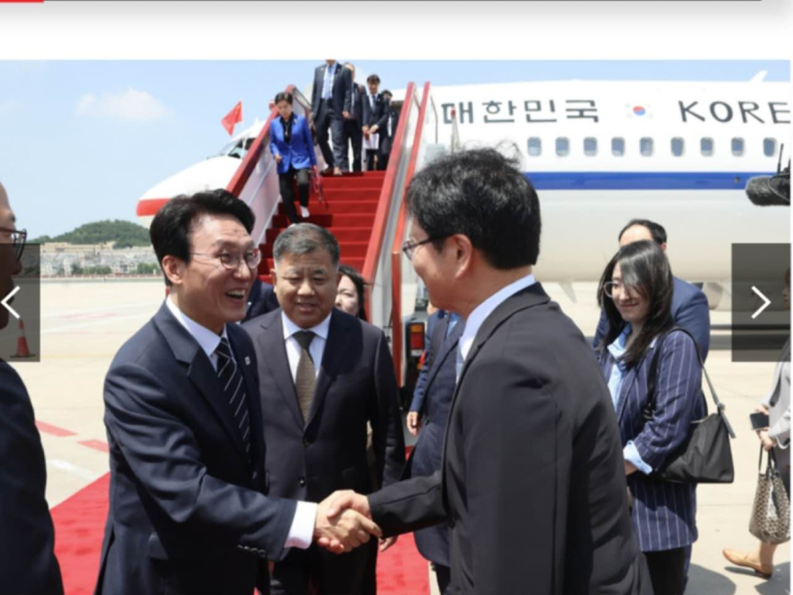 김민석 전 총리 영접.jpg