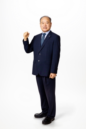 “최대욱 전남교육감 출마예정자, 무너진 전남교육 바르게 세울 소명, 강력한 교단중심행정개혁으로 실현하겠습니다”
