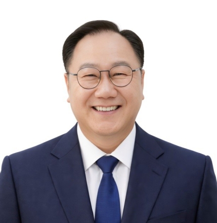 제10대 서울특별시의회 의장 지낸 김인호, 출판기념회 개최