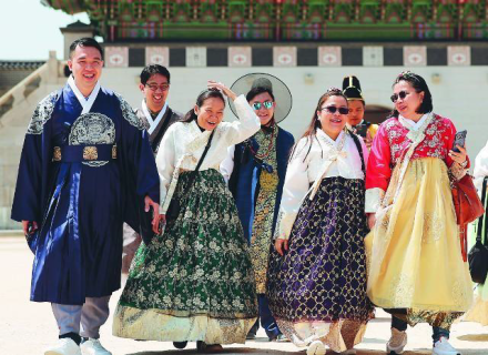 한국, ‘글로벌 관광객 1억명’ 시대 향한 첫걸음… 정부, ‘관광 대혁신’ 선언